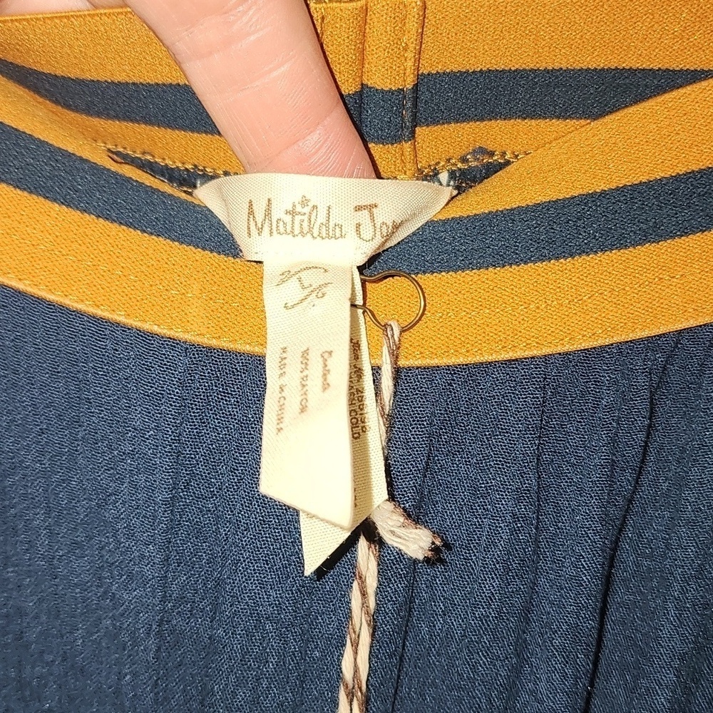 NWT Matilda Jane Navy Flowy Pants Gold Elastic Waistband Size Large​​​​​ - Picture 5 of 7